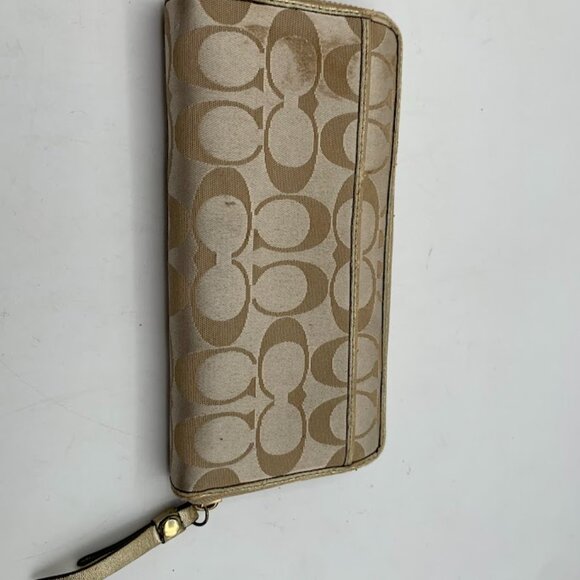 Coach Wallet - Picture 3 of 10